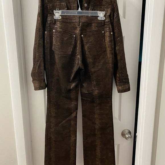 Clips faux snake skin jacket and pants - Picture 5 of 7